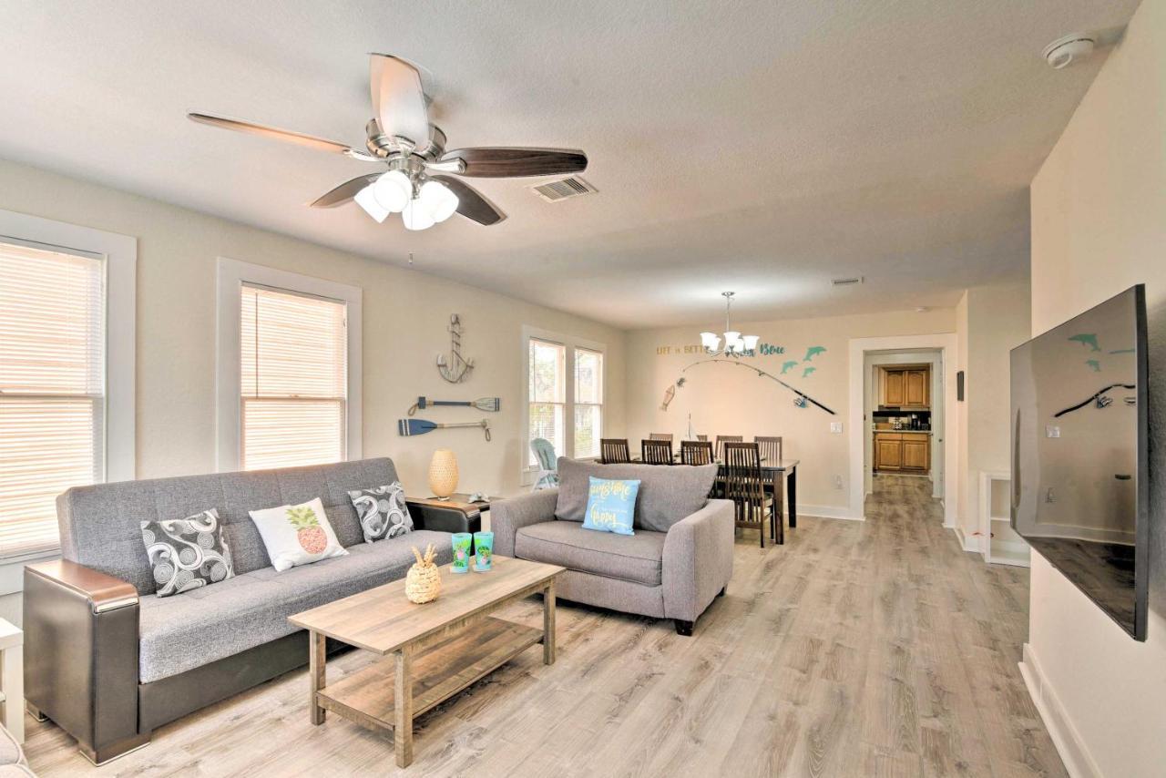 Bright Galveston Bungalow Half Mi To Pleasure Pier Exterior photo